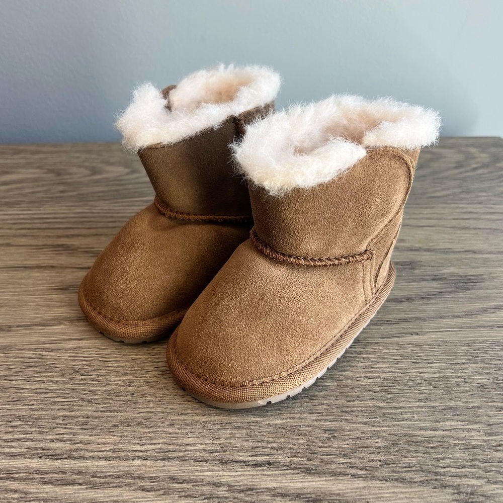 Emu Australia Toddle Boots 6-12 Months Suede Merino Wool Lined Baby Winter Boots